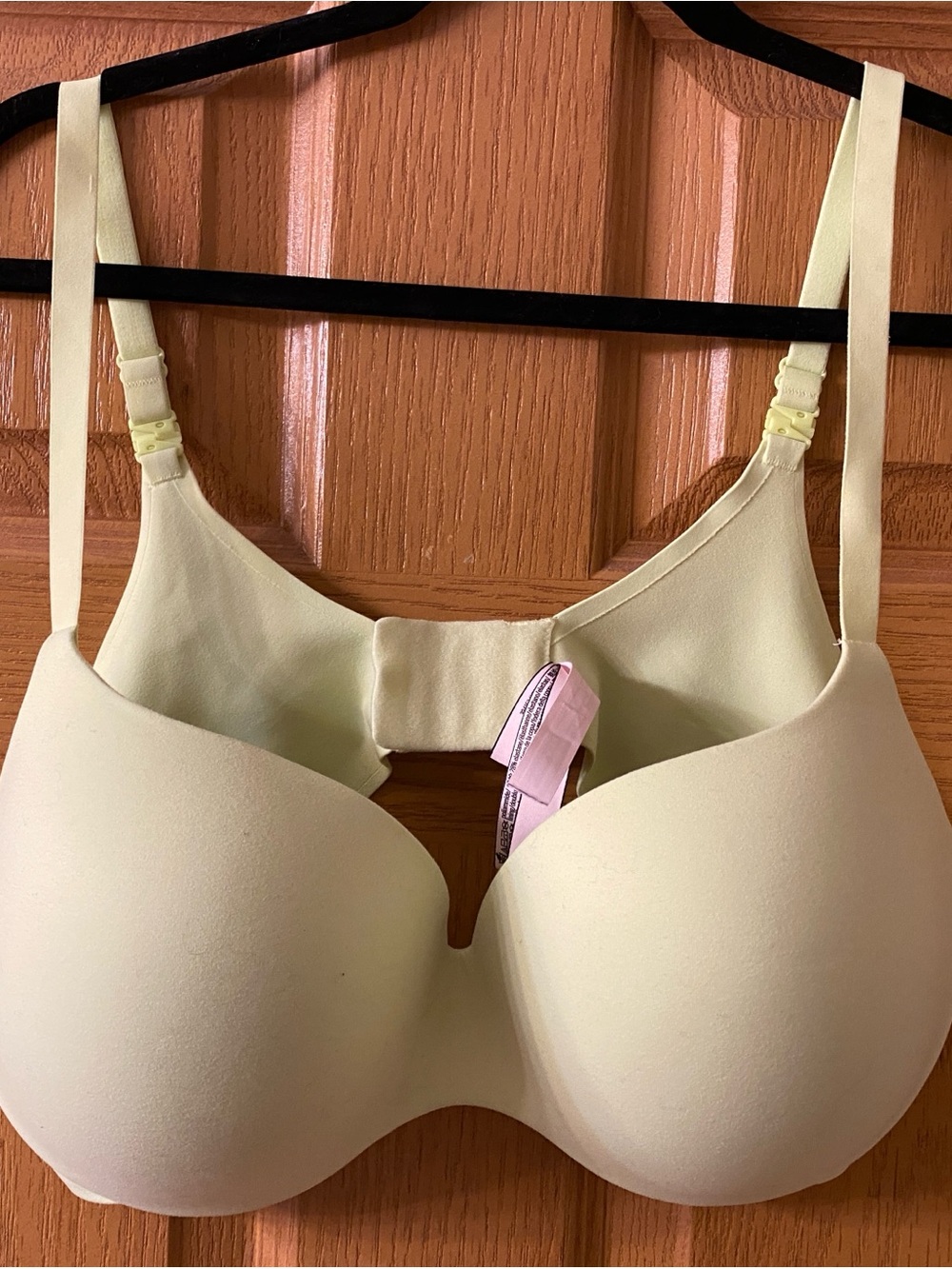 Victoria’s Secret Seamless Lime Green Wired T-Shirt Bra 38DD